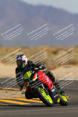 media/Oct-08-2022-SoCal Trackdays (Sat) [[1fc3beec89]]/Turn 16 (125pm)/